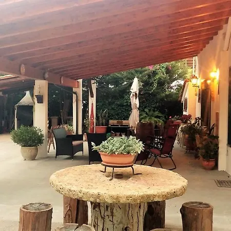 La Regina Di Adrano Bed & Breakfast