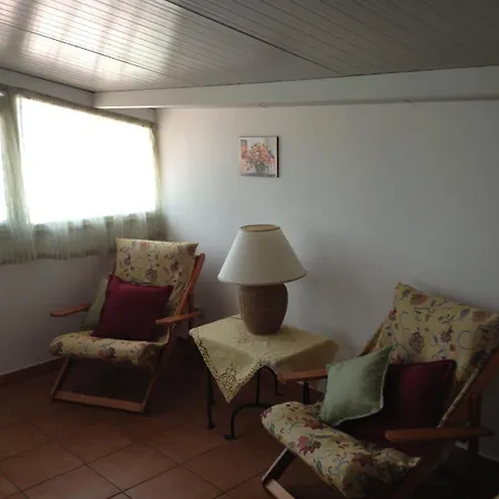 Oda ve Kahvaltı La Regina Di Adrano 3*